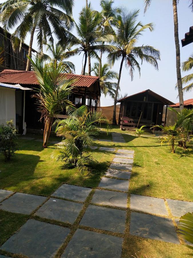 Papillon Beach Huts Hotel Palolem Esterno foto